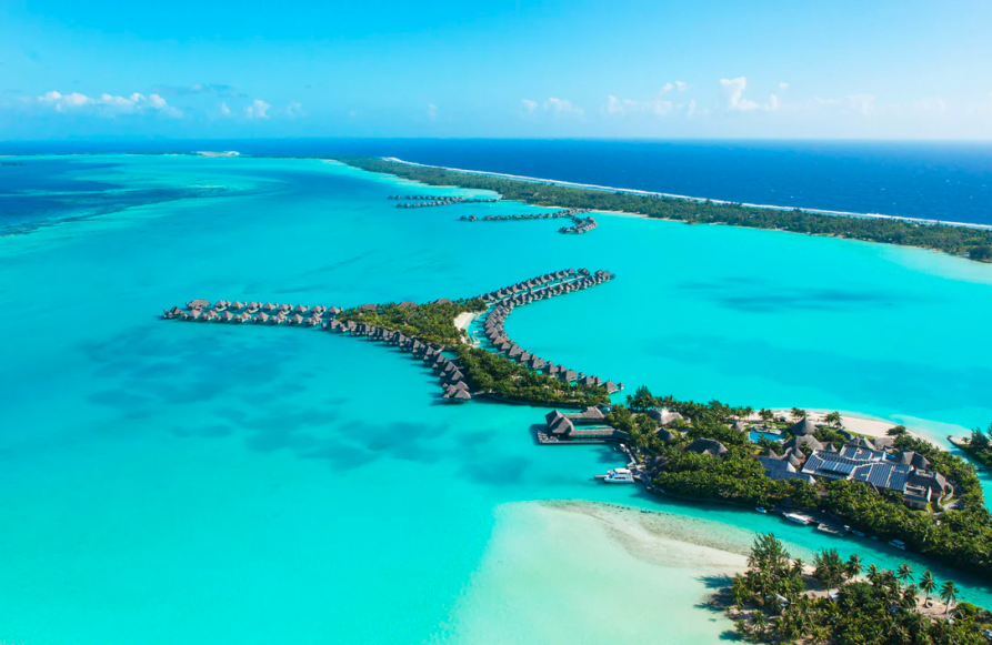 The St. Regis Bora Bora - 5 Star Luxury Overwater Bungalows