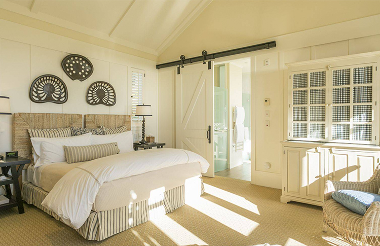 Hilltop Suite bedroom