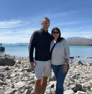 Dirk & Kristine enjoying their 13 day Drive Journey Honeymoon to New Zealand
