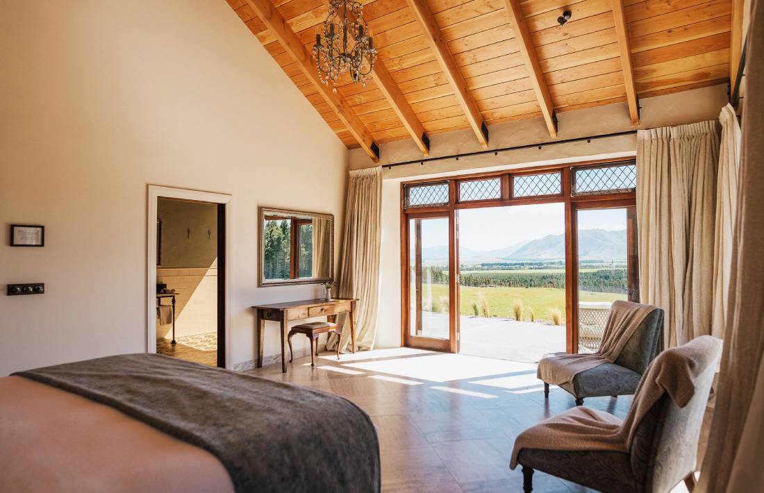 Mt Cook Lakeside Retreat Luxury Rooms
