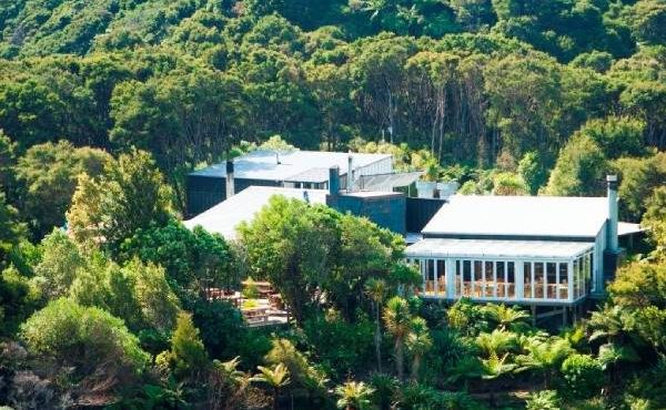 Awaroa Lodge National Park