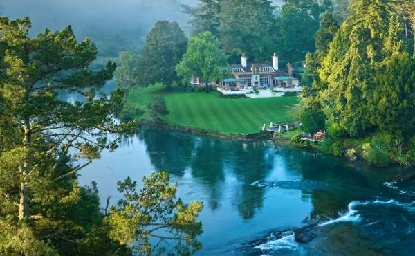 Huka Lodge River