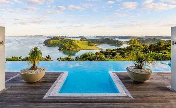 Paroa Bay of Islands