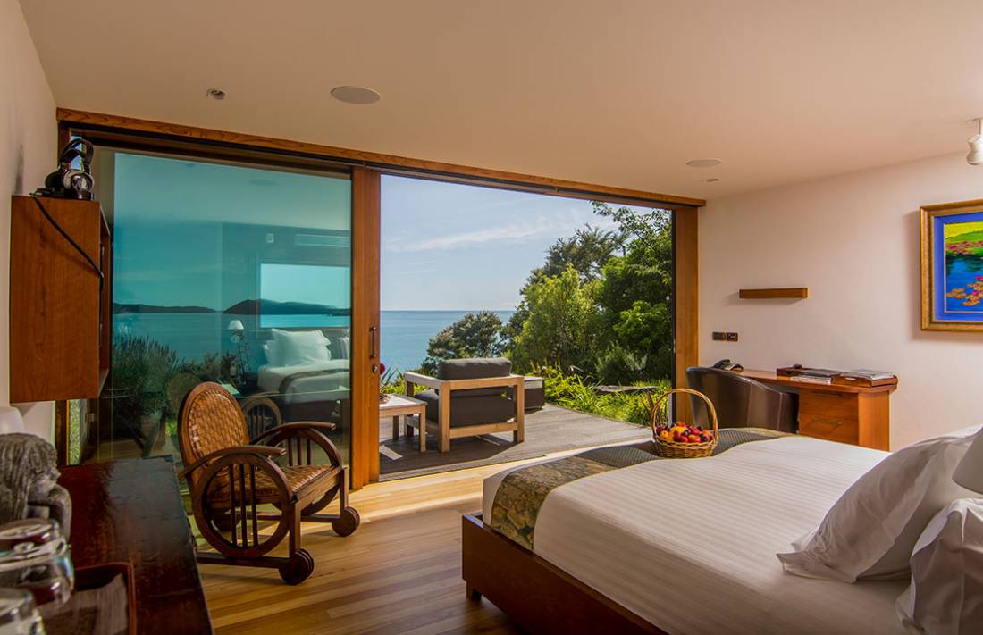 Luxury Split Apple Rock Bedroom