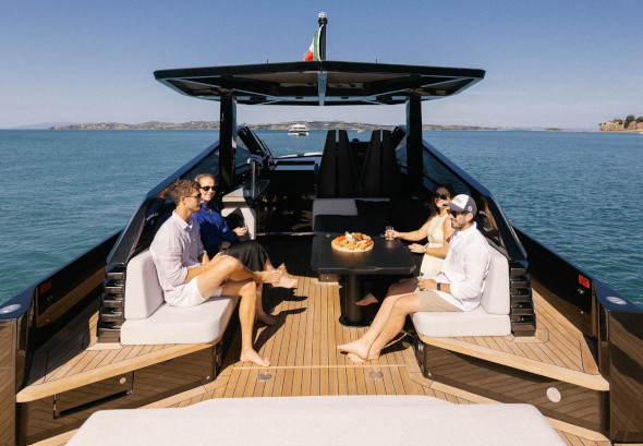 Luxury Waiheke Charter