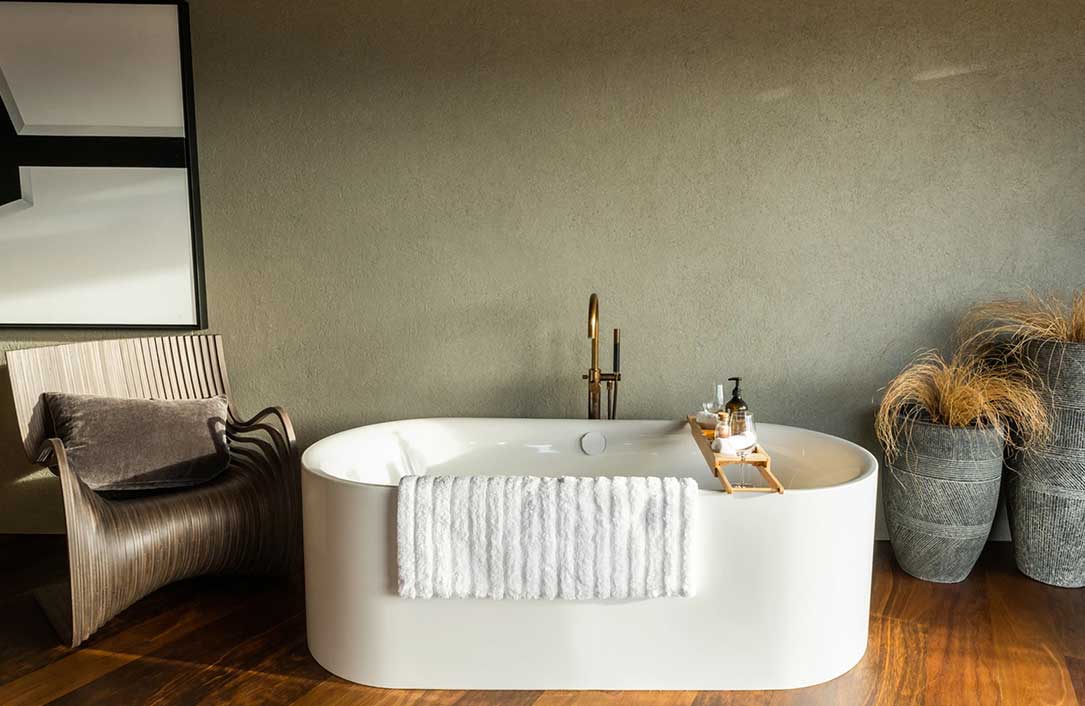 Lindis Master Suite Bathroom