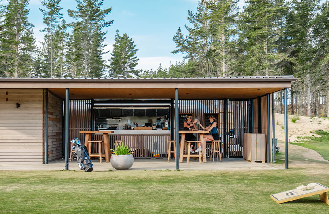 Te Arai golf course halfway house bar