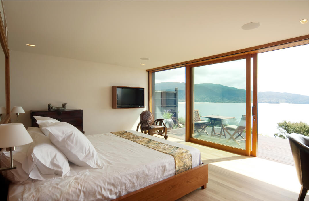 Split Apple Retreat
